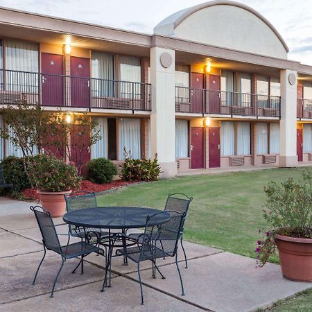 Days Inn By Wyndham Hillsboro Tx Exteriör bild