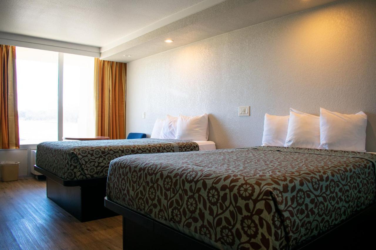 Days Inn By Wyndham Hillsboro Tx Exteriör bild
