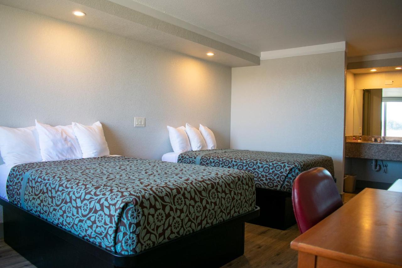 Days Inn By Wyndham Hillsboro Tx Exteriör bild