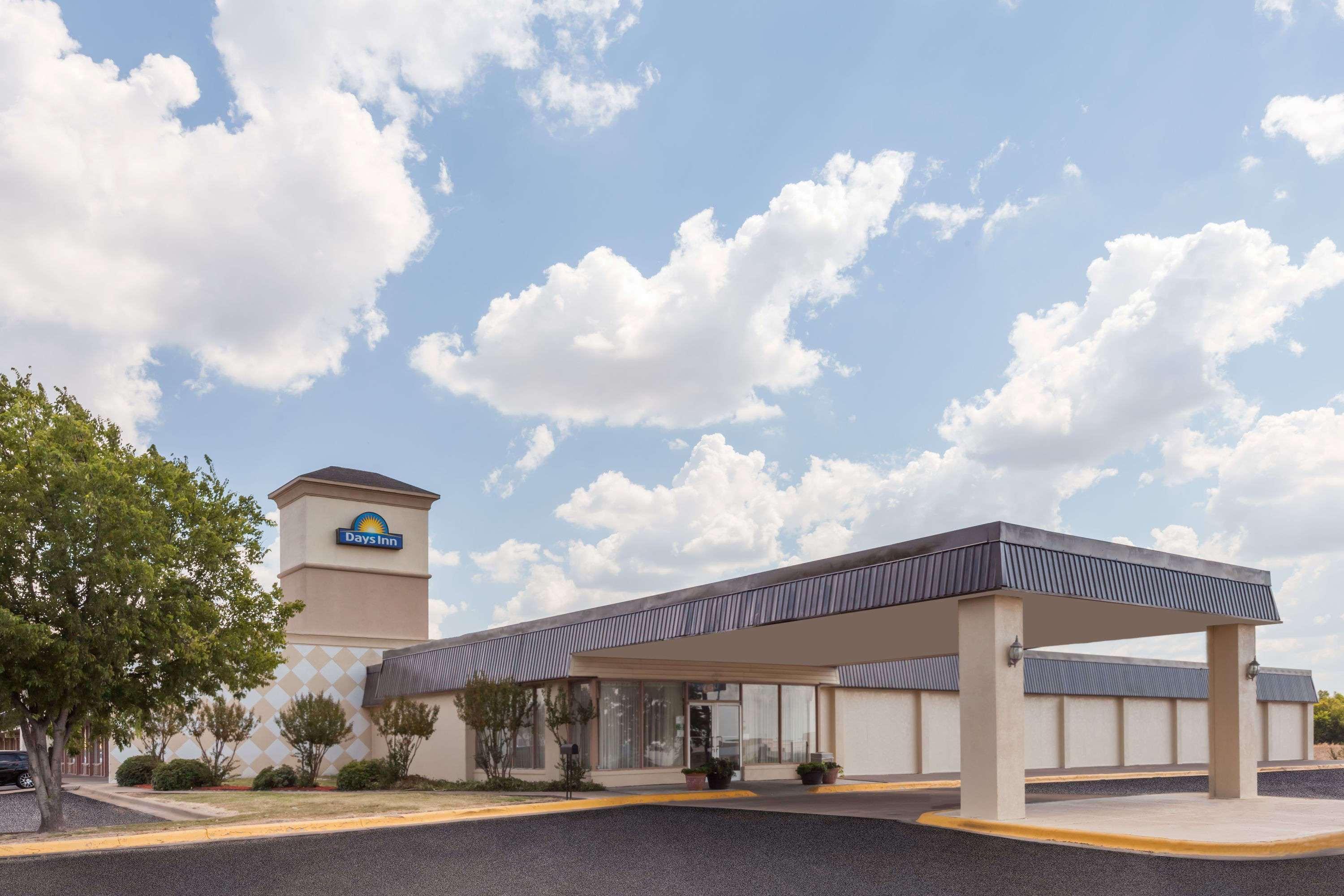 Days Inn By Wyndham Hillsboro Tx Exteriör bild