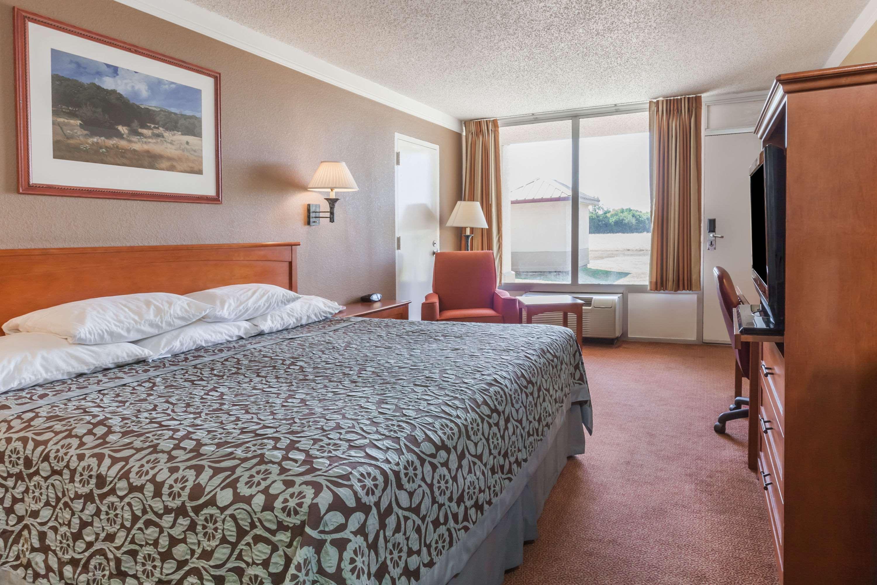 Days Inn By Wyndham Hillsboro Tx Exteriör bild
